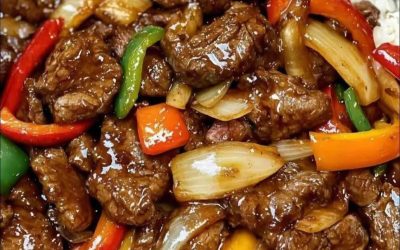 Sneller dan bij een Chinees restaurant – en 1000x lekkerder: biefstuk met uien en paprika!