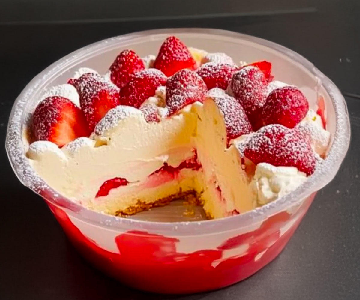 Aardbeien-speculoos-tiramisu in een beker: het frisse en onweerstaanbare dessert!