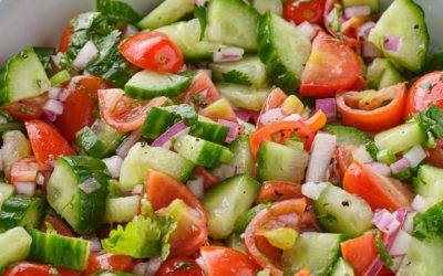 Zo maak je in 10 minuten de ultieme verfrissende zomersalade