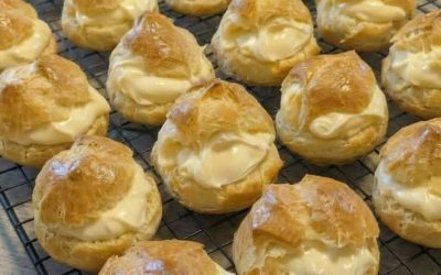Beroemde soesjes met moeders befaamde vulling.